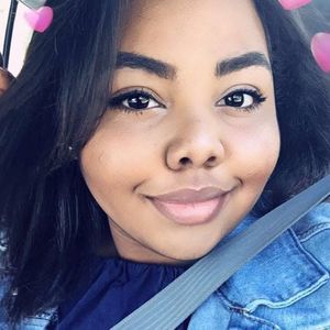 Meet your Posher, Ana